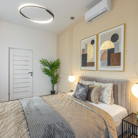 Luxury & Classy Central Apartment With 3Bedrm, 2Bathrm Budapest Bagian luar foto