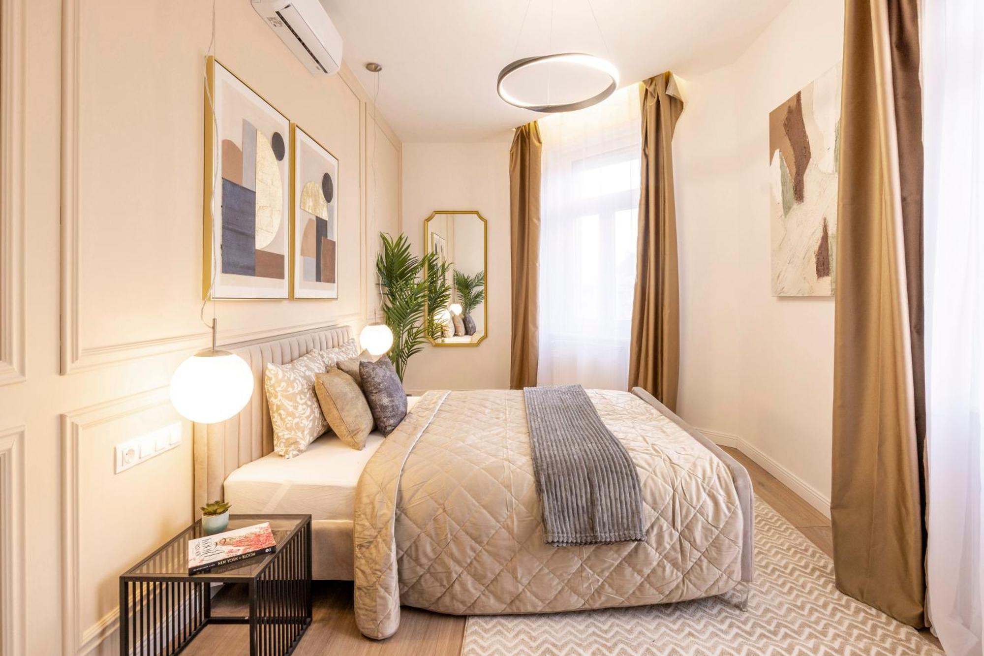 Luxury & Classy Central Apartment With 3Bedrm, 2Bathrm Budapest Bagian luar foto