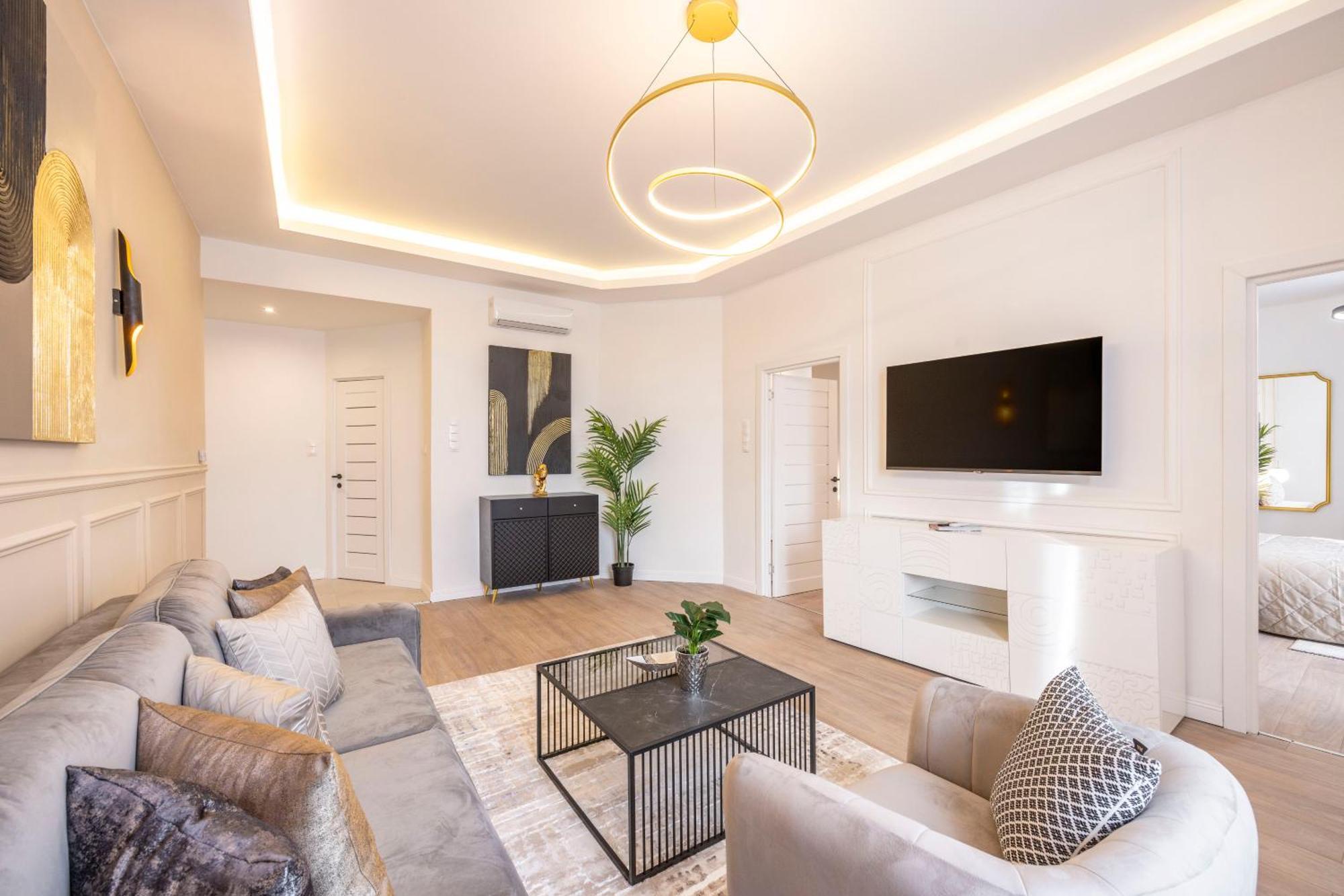 Luxury & Classy Central Apartment With 3Bedrm, 2Bathrm Budapest Bagian luar foto