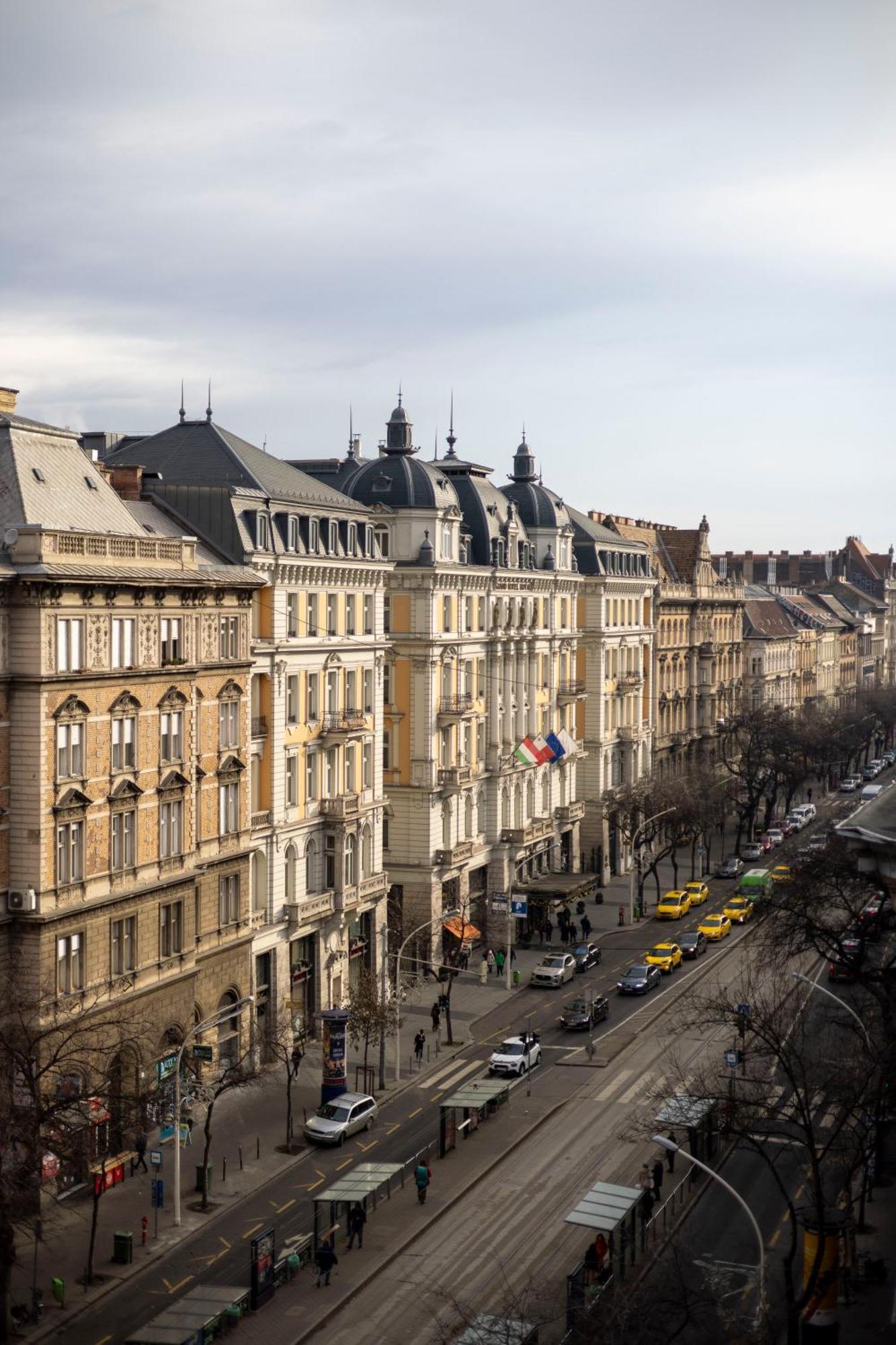 Luxury & Classy Central Apartment With 3Bedrm, 2Bathrm Budapest Bagian luar foto